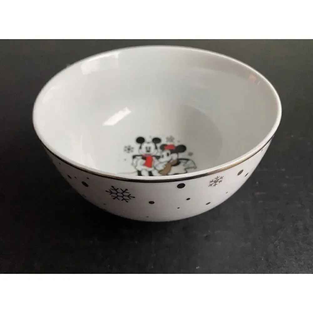 Set Of 4 DISNEY MICKEY MINNIE MOUSE Christmas Soup Snowflakes Red Scarf Bowl NEW